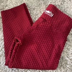 Croco Skin Cropped Leggings Crimson Red